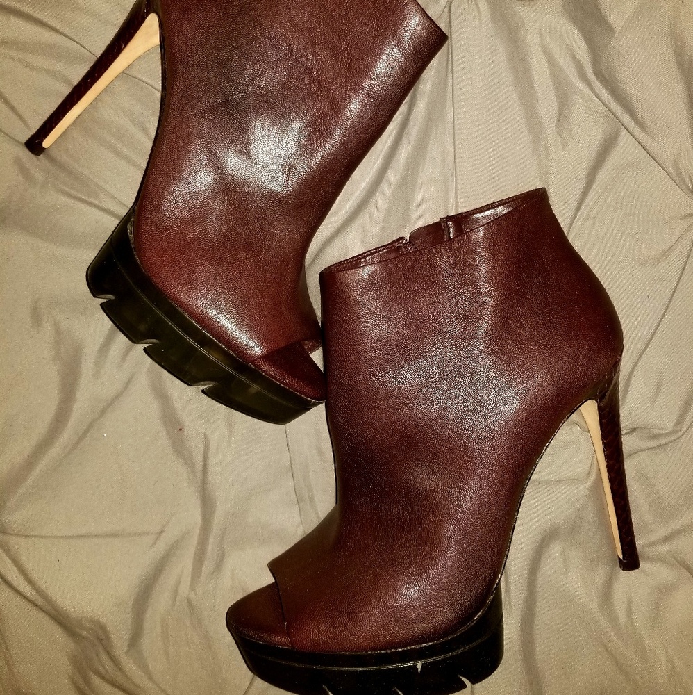 BCBG leather platform open to wedge